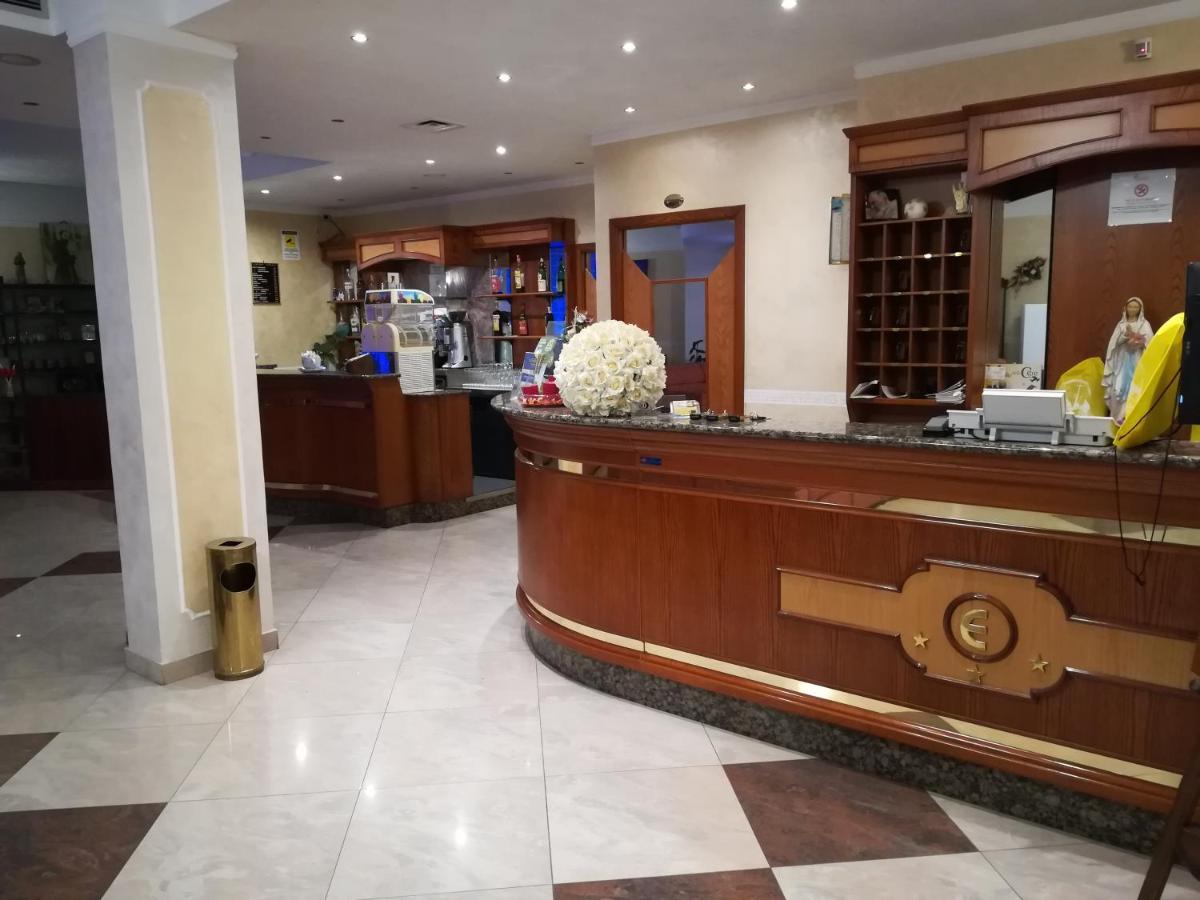 Hotel Euro 산 조반니 로톤도 외부 사진