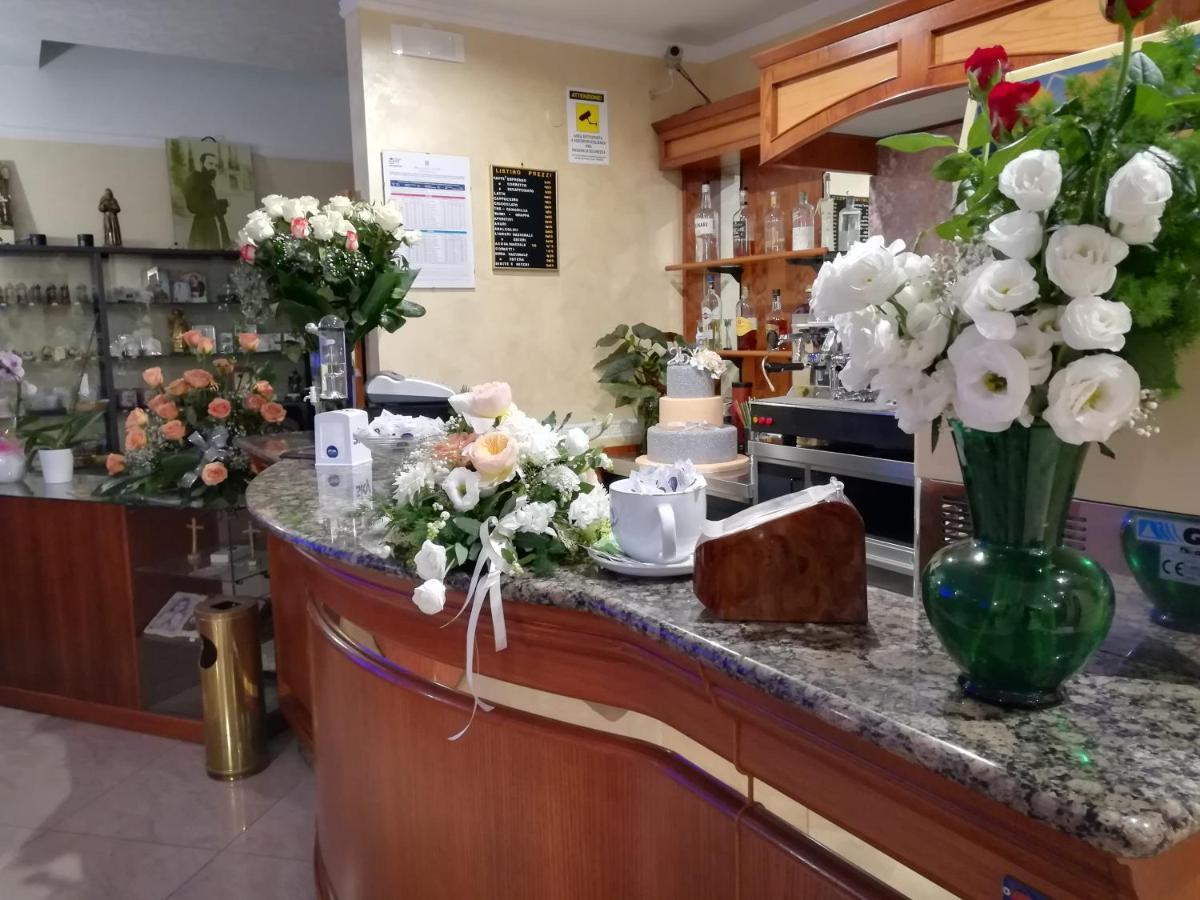 Hotel Euro 산 조반니 로톤도 외부 사진