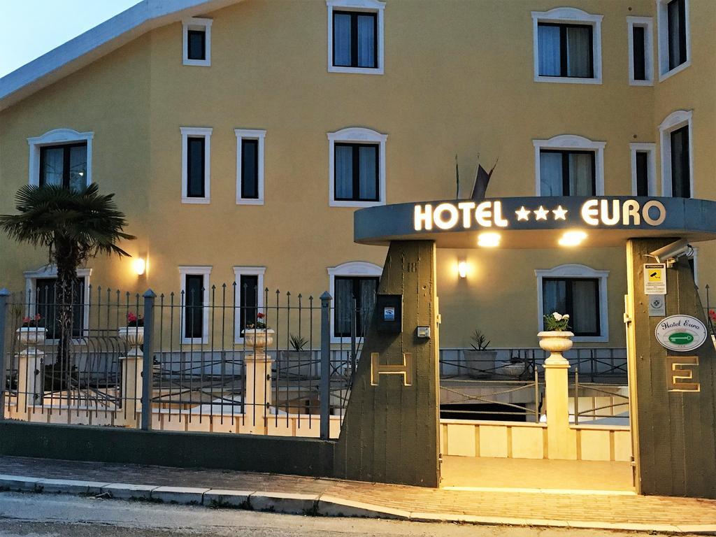 Hotel Euro 산 조반니 로톤도 외부 사진