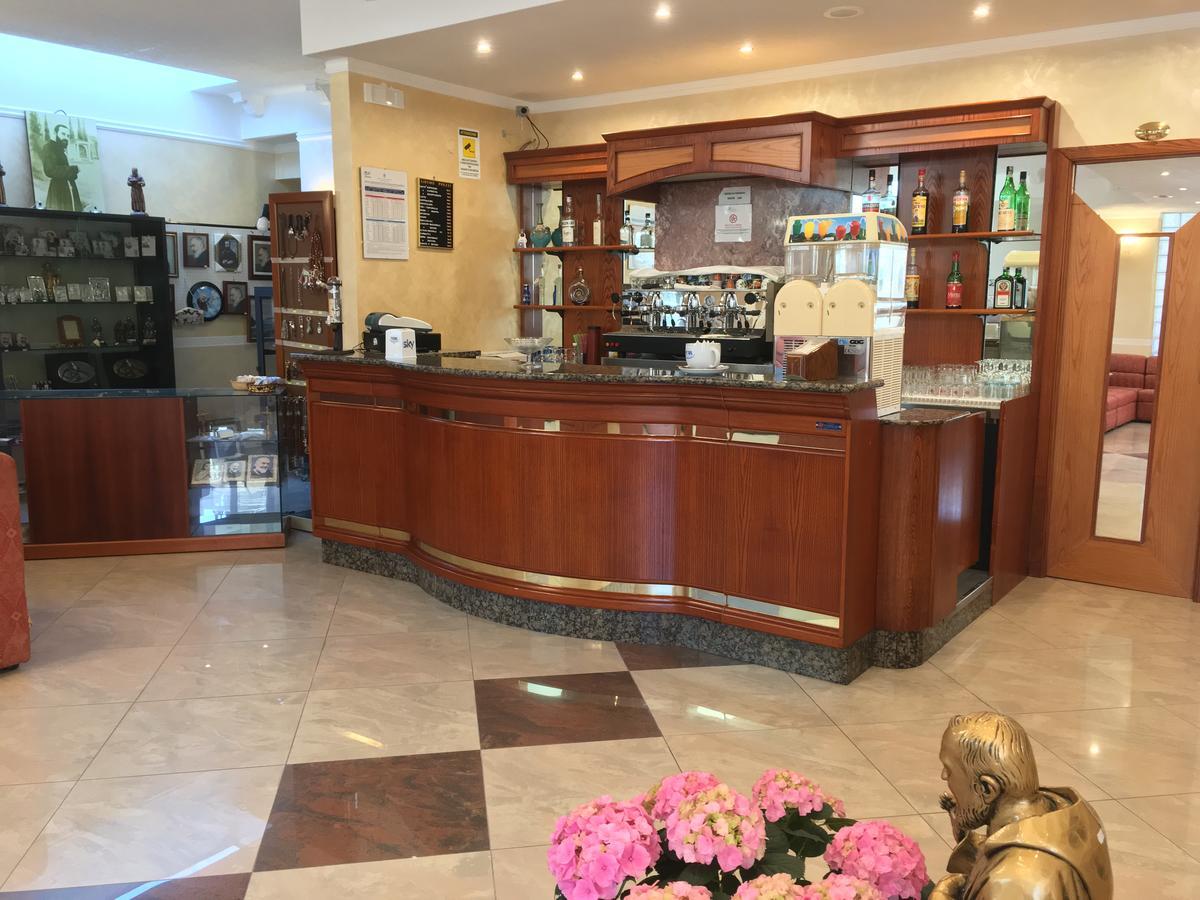 Hotel Euro 산 조반니 로톤도 외부 사진